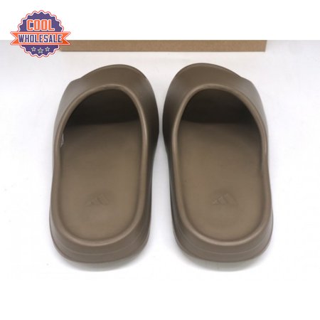 Yeezy Slides 'Earth Brown' 37-48.5