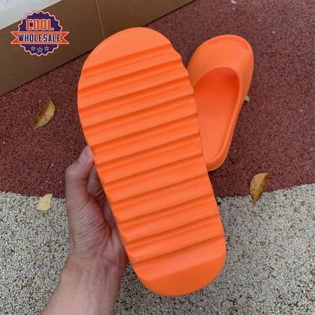 Yeezy Slides 'Enflame Orange' 37-48.5