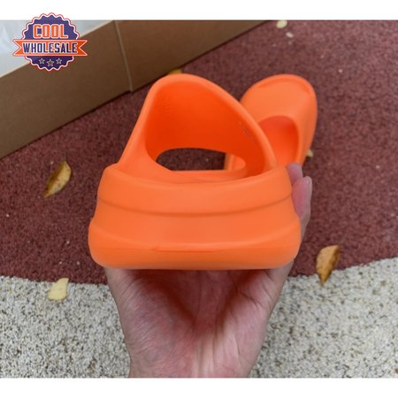 Yeezy Slides 'Enflame Orange' 37-48.5