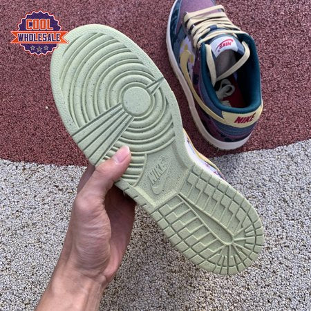Dunk Low 'Community Garden' Unisex