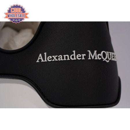 Alexander McQueen Oversized Black SIZE: 35-45