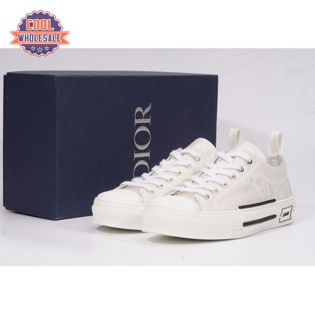 Dior B23 Low Top Logo Oblique size 35-46 ( runs half size bigger )
