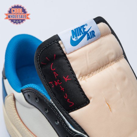 Travis Scott x Air Jordan 1 Retro Low Unisex