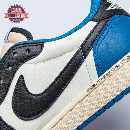 Travis Scott x Air Jordan 1 Retro Low Unisex