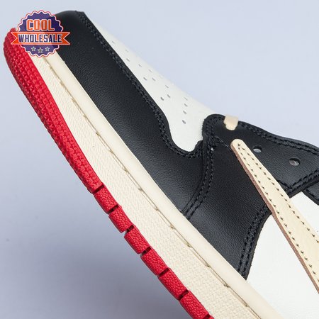 Travis Scott x Air Jordan 1 Low OG SP Unisex
