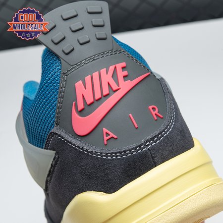Air Jordan 4 Retro 'Off Noir' Unisex