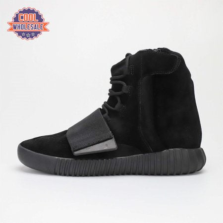 YEEZY Boost 75 Black SIZE: 4-5