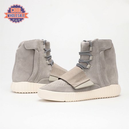 YEEZY Boost 75 Light Brown SIZE: 4-5