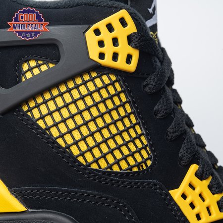 Jordan 4 Retro Thunder (223) DH6927-17 Unisex