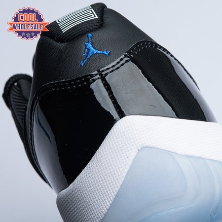 Air_Jordan_11_Low_Space_Jam_Bp2Dr_11.jpg