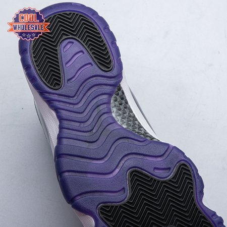 Air_Jordan_11_Retro_Bianche_Viola_Nere_ED2c6_14.jpg