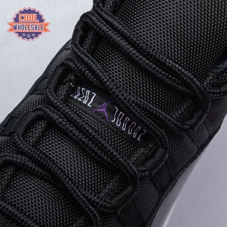 Air_Jordan_11_Retro_Bianche_Viola_Nere_ED2c6_8.jpg