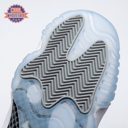 Air_Jordan_11_Retro_Cool_Grey_wJXjo_13.jpg