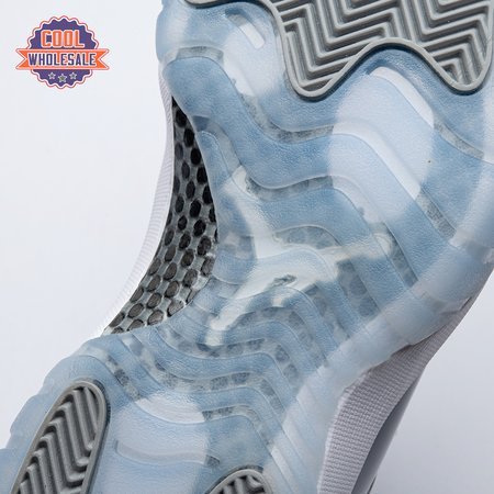 Air_Jordan_11_Retro_Cool_Grey_wJXjo_14.jpg