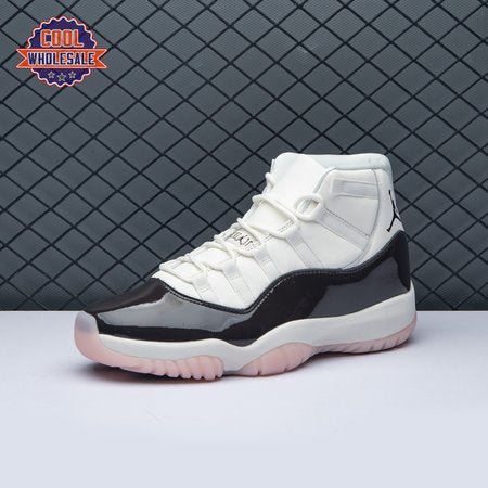 Air_Jordan_11_WMNS_Neapolitan_wBFeY_1.jpg
