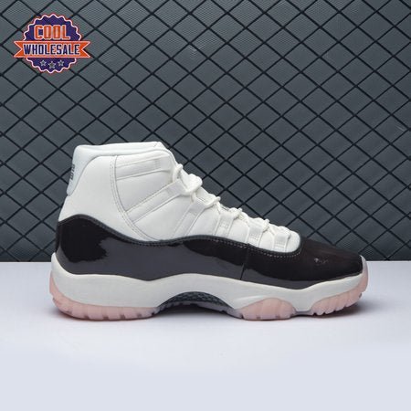 Air_Jordan_11_WMNS_Neapolitan_wBFeY_3.jpg