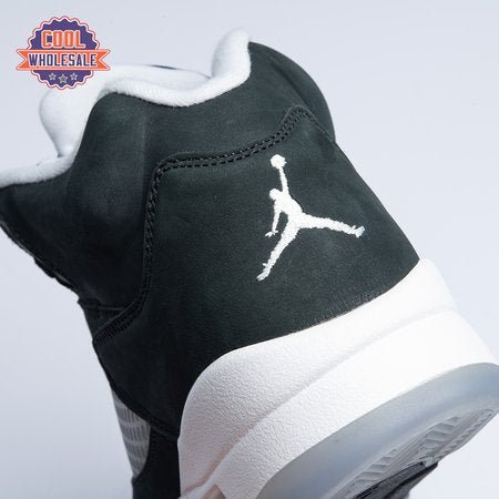 Air_Jordan_5_Retro_Oreo_wzfao_12_8b215a0c-9ea4-4502-8feb-1ab77039446a.jpg