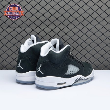 Air_Jordan_5_Retro_Oreo_wzfao_6_faeca334-bb7b-4537-a39c-be07e3b53bfa.jpg