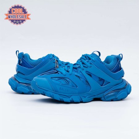 Balenciaga_Track_Screen_Blue_35-45_I79oR5QhZ_1-1.jpg