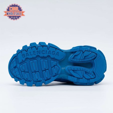 Balenciaga_Track_Screen_Blue_35-45_I79oR5QhZ_3-1.jpg