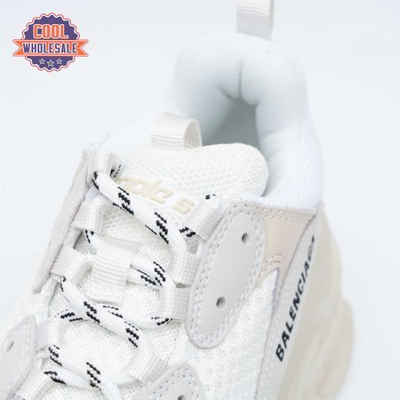 Balenciaga_Triple_S_Clear_Sole_White_35-45_dV573hWlt_4.jpg