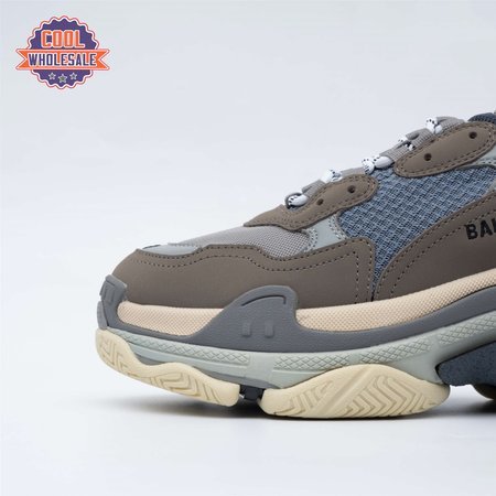 Balenciaga_Triple_S_Grey_SIZE__35-45_gNeqHntQL_2.jpg