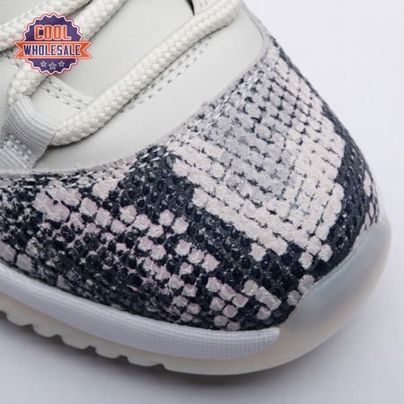 Jordan_11_Retro_Low_Snake_Light_Bone_nW1qg_7.jpg