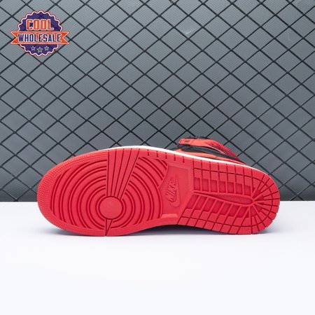 Jordan_1_Retro_High_OG_Satin_Bred_iYTGS_4.jpg