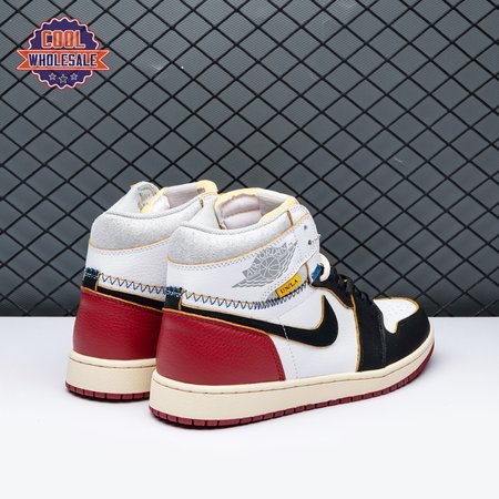 Jordan_1_Retro_High_Union_Los_Angeles_Black_Toe_RxsNf_6.jpg