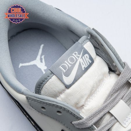 Jordan_1_Retro_Low_Dior_HTjPu_11.jpg