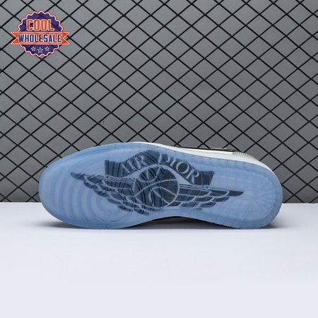 Jordan_1_Retro_Low_Dior_HTjPu_5.jpg