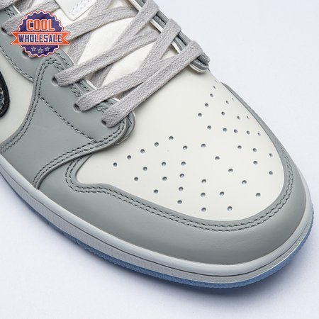 Jordan_1_Retro_Low_Dior_HTjPu_8.jpg