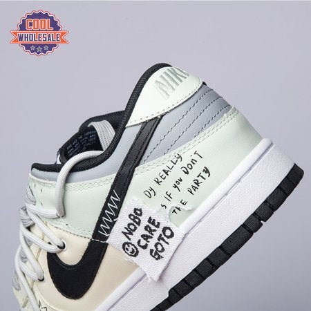 NBA_x_Nike_Dunk_Low_EMB_Knicks_Canvas_DD1391-100_ibJWwYPtr_3.jpg