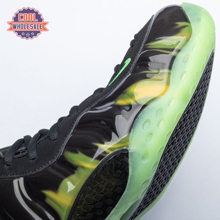 Nike_Air_Foamposite_One_Paranorman_58weQ_9.jpg