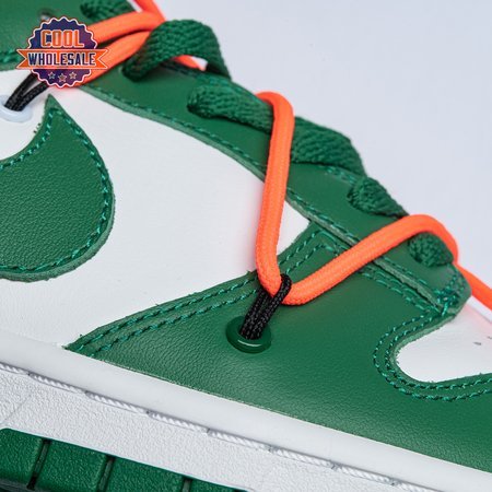 Off-White_x_Dunk_Low_Pine_Green_pEEOC_12-1.jpg