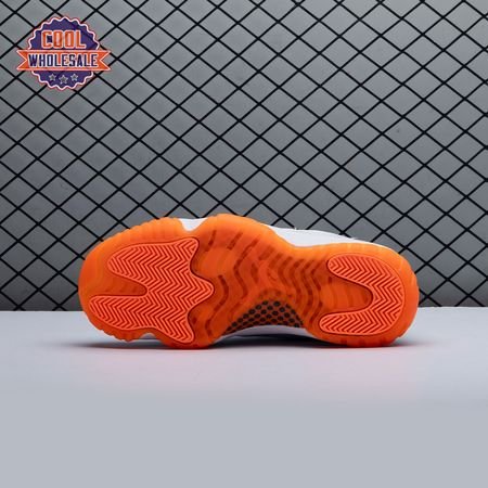 Wmns_Air_Jordan_11_Retro_Low_Bright_Citrus_yrETC_4.jpg